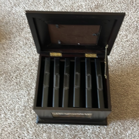 Picture Box - Picture 9 of 9